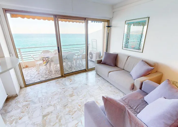 Joli 2p Climatise Avec Terrasse Face A La Pres Du Centre - Fr-1-196-388 Apartman Menton